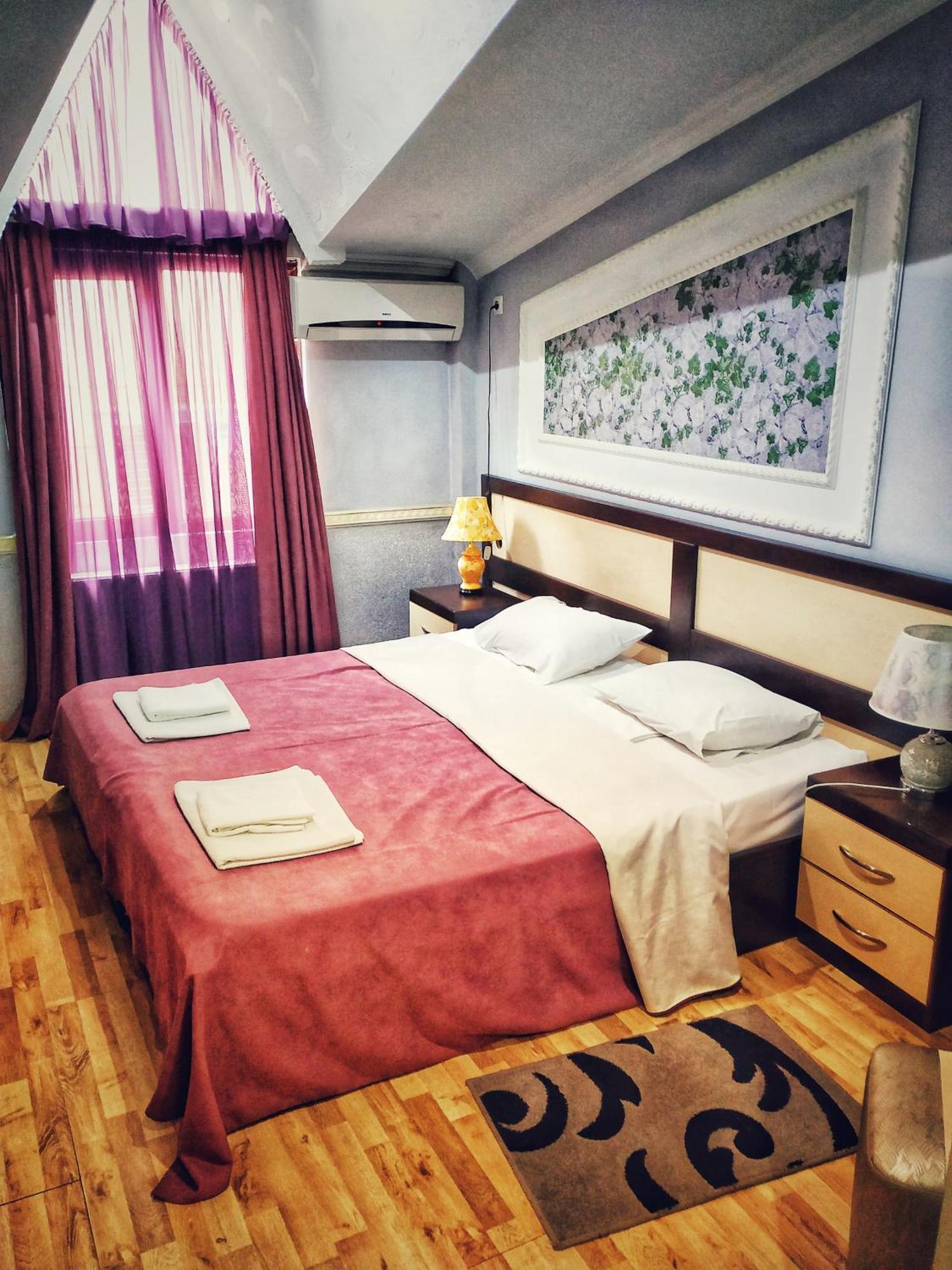 B&B Europa Hotel Kutaisi Bagian luar foto