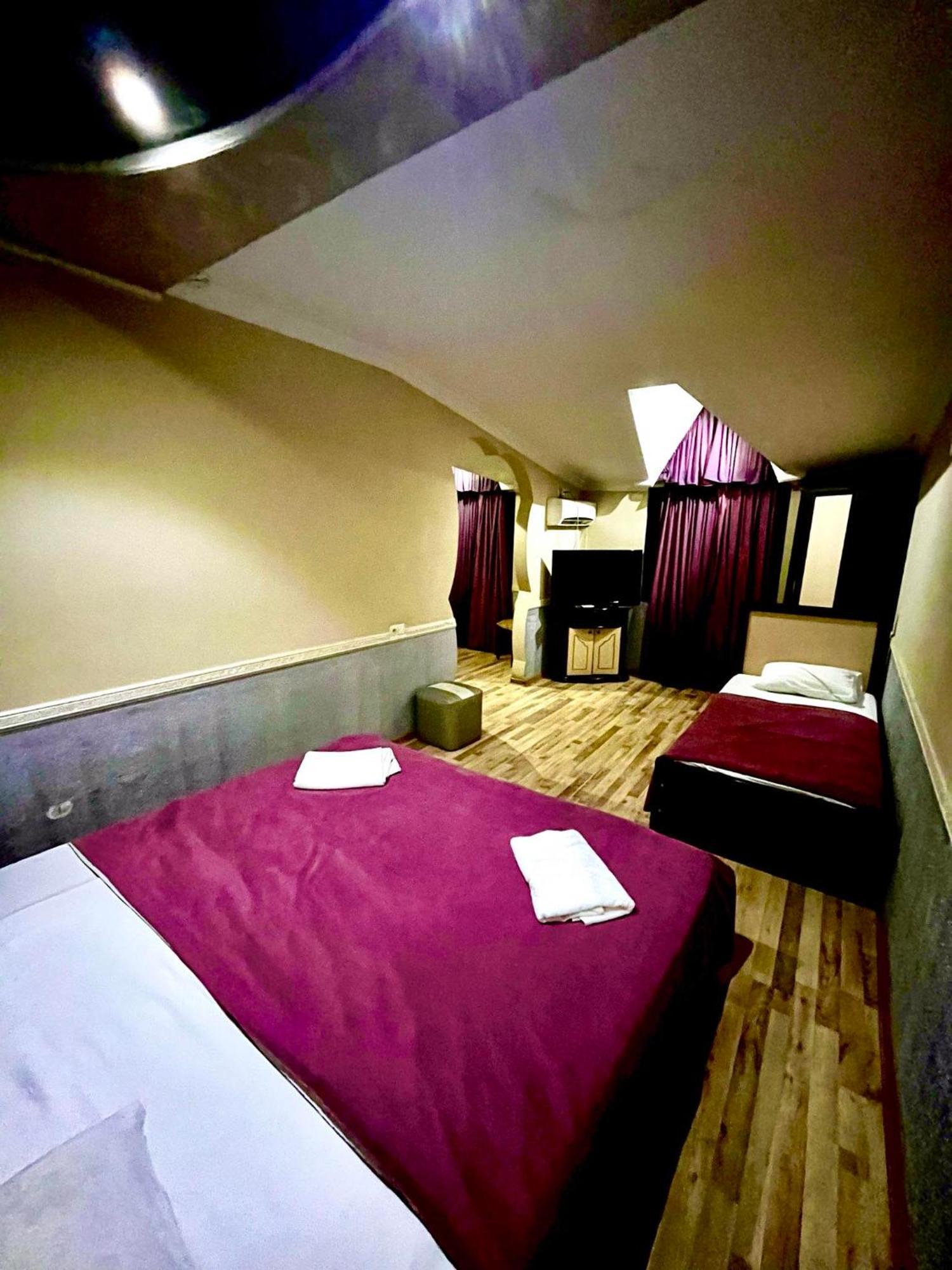 B&B Europa Hotel Kutaisi Bagian luar foto