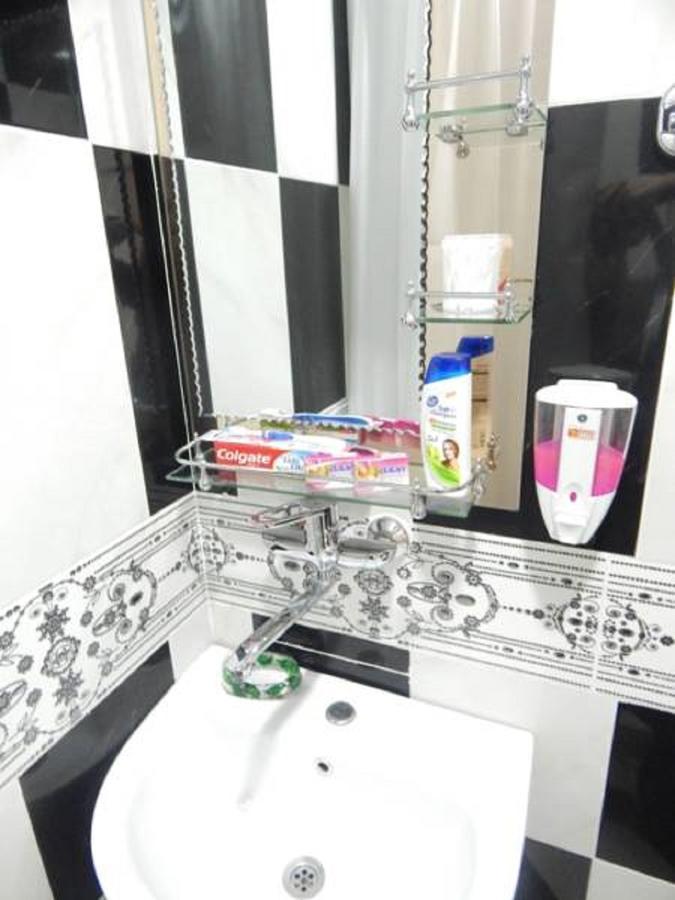 B&B Europa Hotel Kutaisi Bagian luar foto