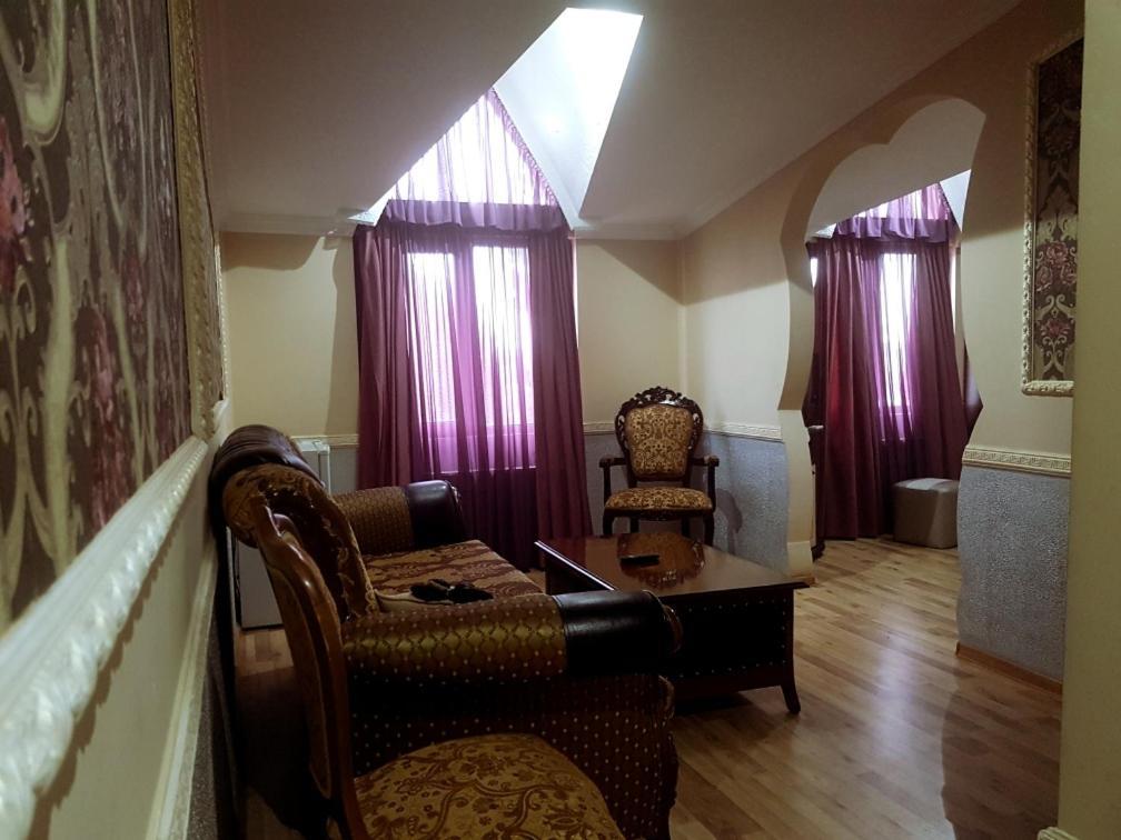 B&B Europa Hotel Kutaisi Bagian luar foto