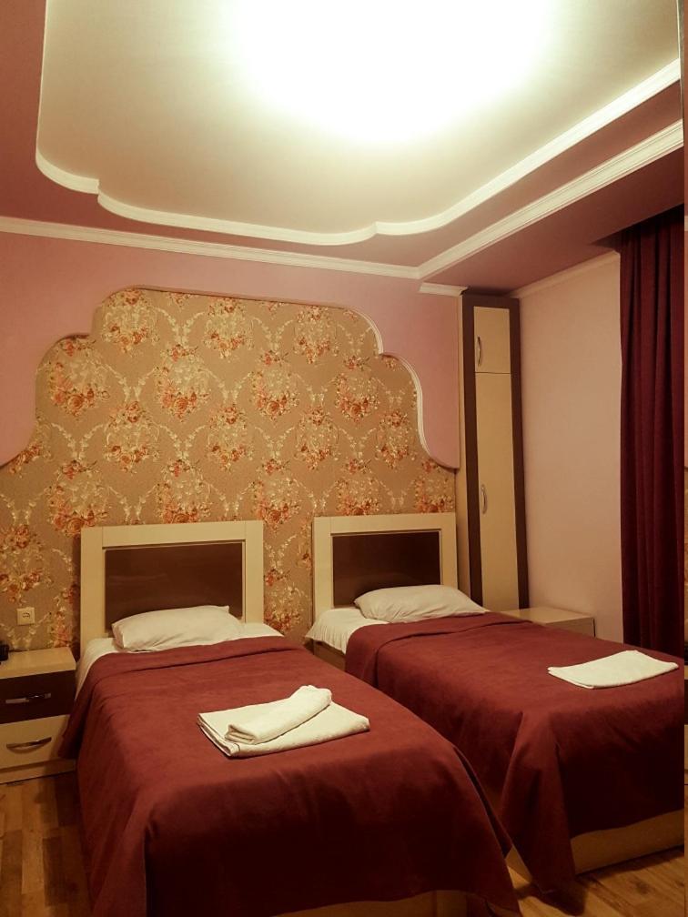B&B Europa Hotel Kutaisi Bagian luar foto