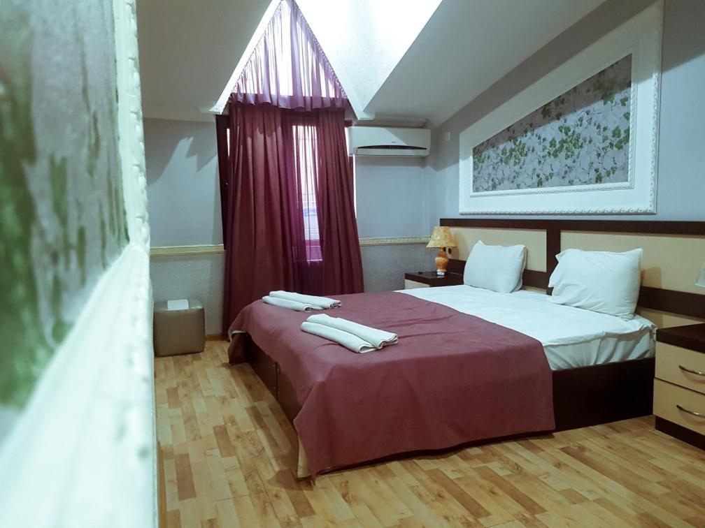B&B Europa Hotel Kutaisi Bagian luar foto