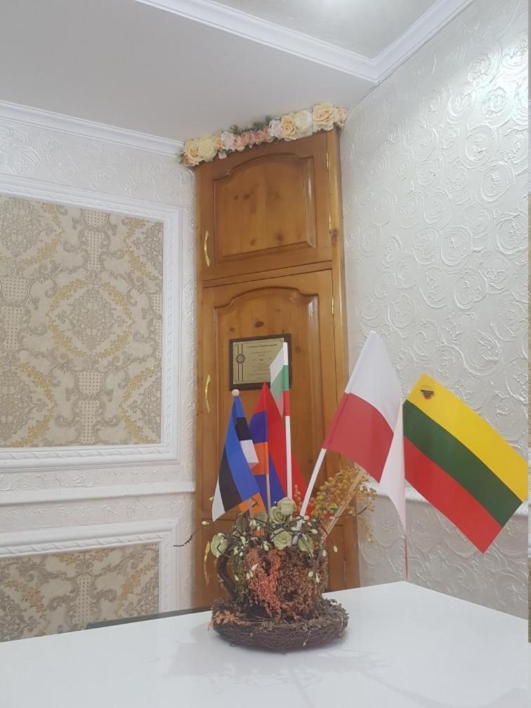 B&B Europa Hotel Kutaisi Bagian luar foto