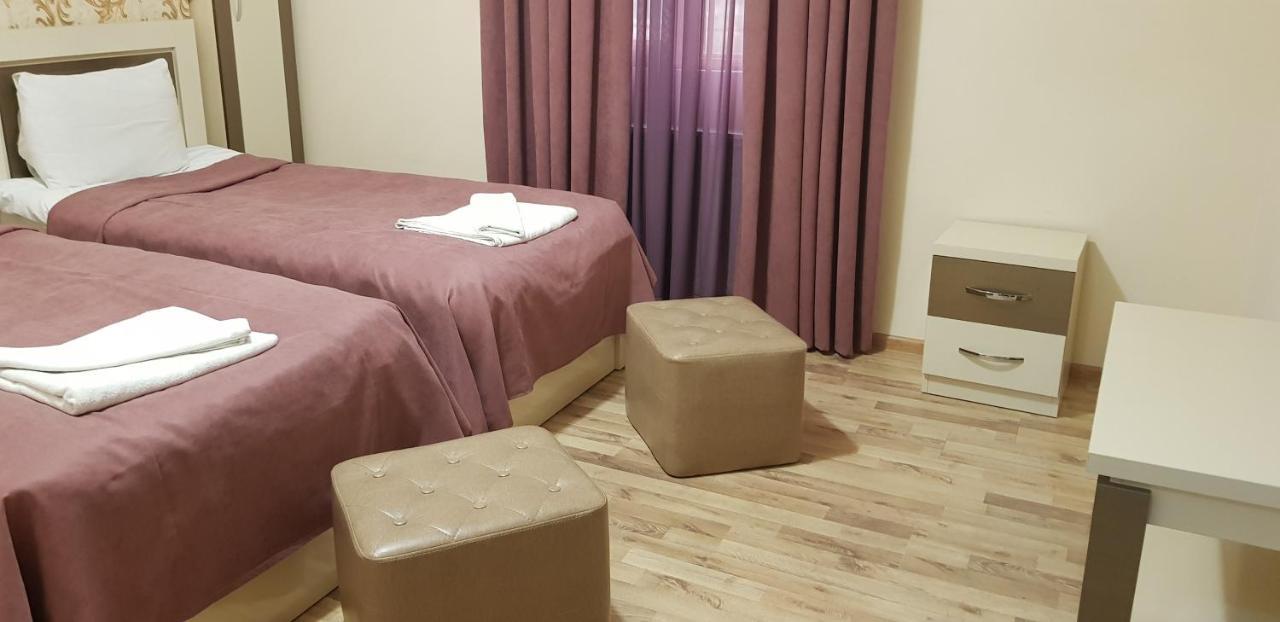 B&B Europa Hotel Kutaisi Bagian luar foto