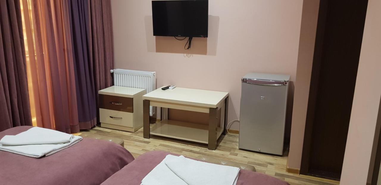 B&B Europa Hotel Kutaisi Bagian luar foto
